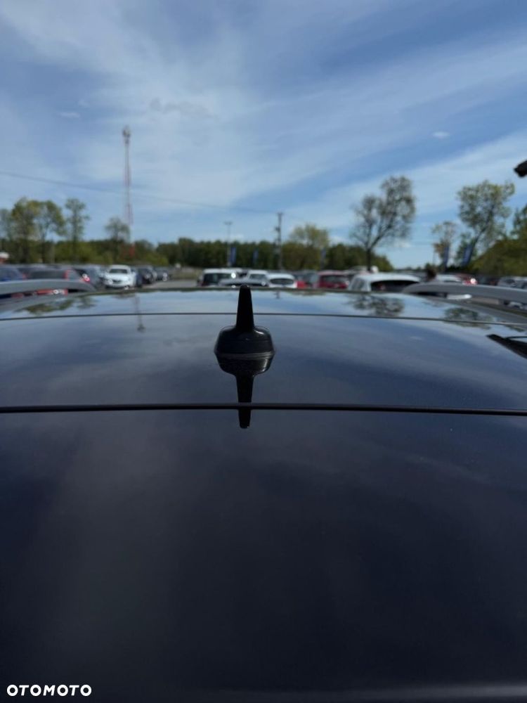 Volkswagen Tiguan - 17