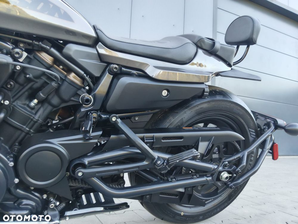 Harley-Davidson Sportster - 11