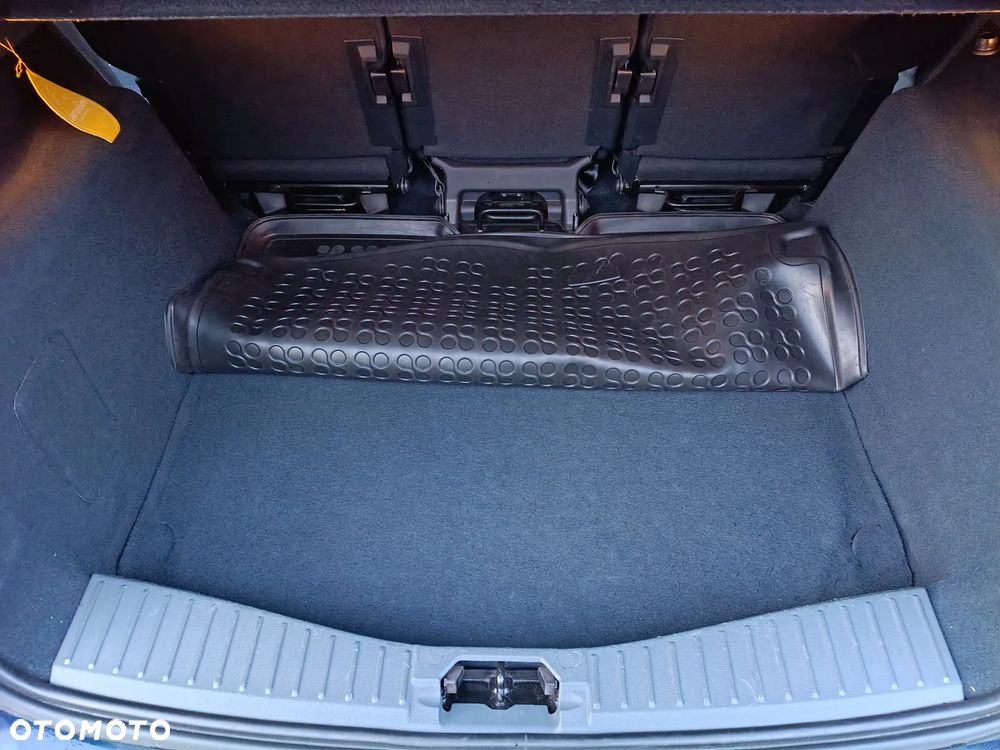 Ford C-MAX 1.6 Ti-VCT Titanium - 13