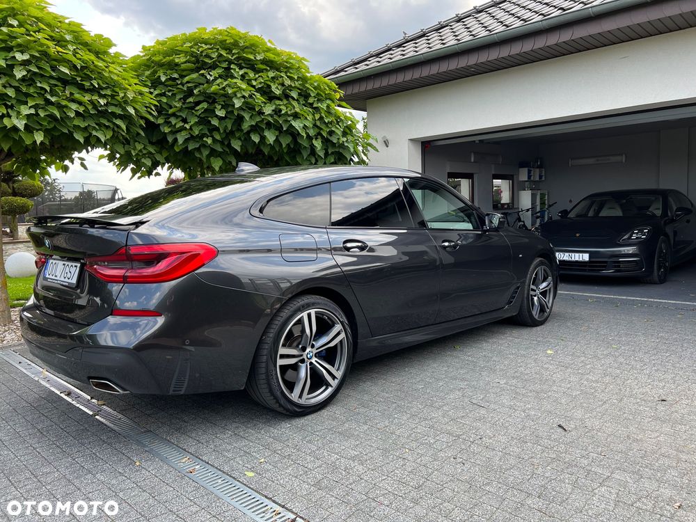 BMW 6GT - 10