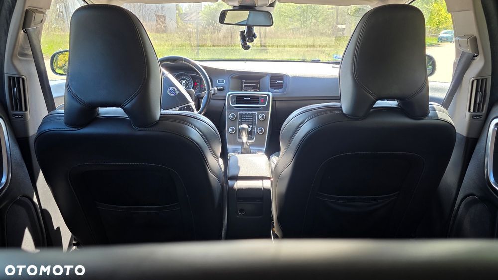 Volvo V60 D4 Momentum - 6