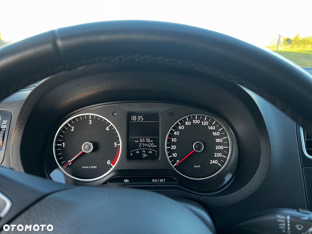 Volkswagen Polo - 8