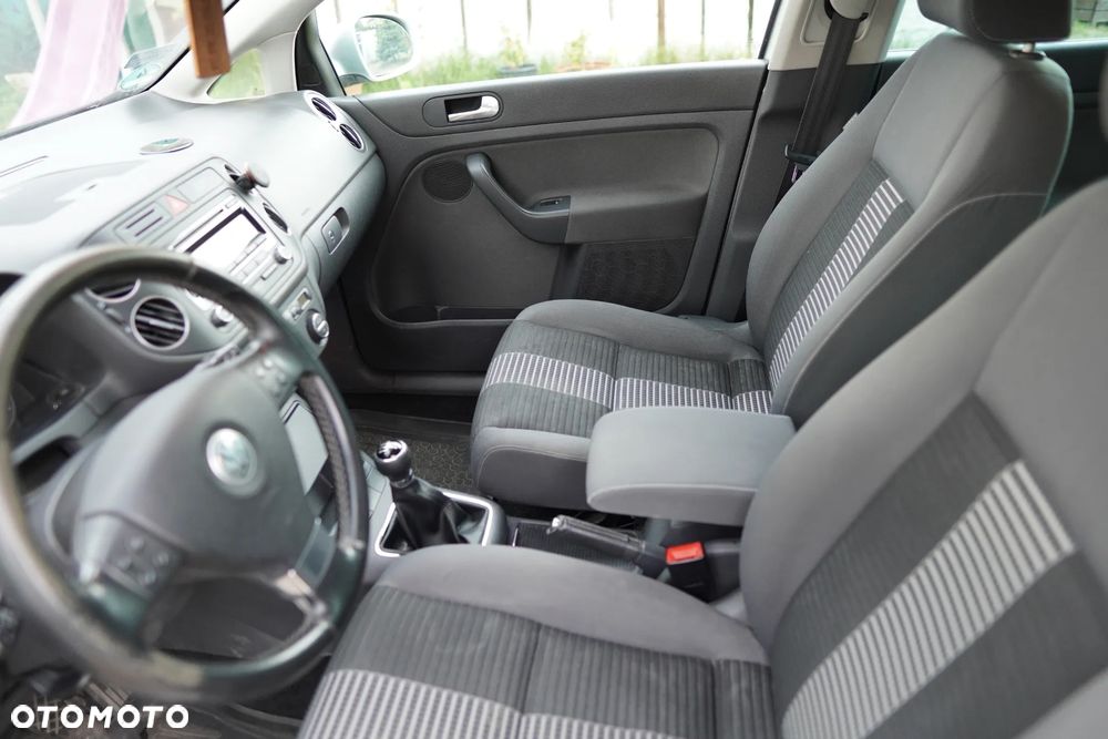 Volkswagen Golf Plus 1.9 TDI DPF Comfortline - 11