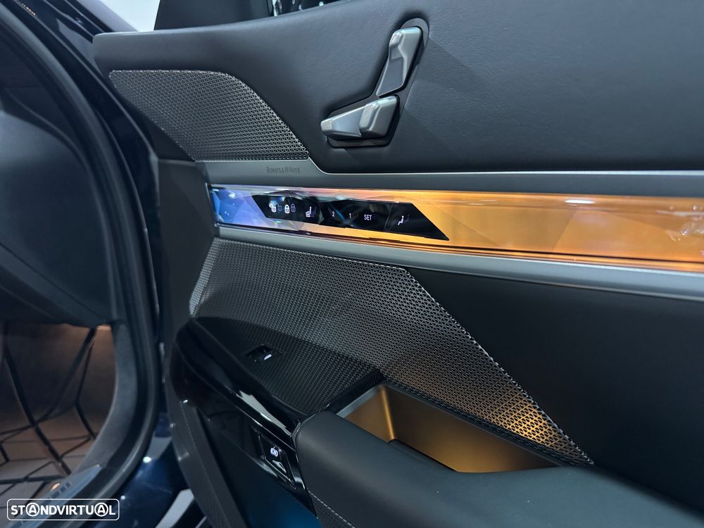 BMW i7 xDrive60 Pack Desportivo M Pro - 21