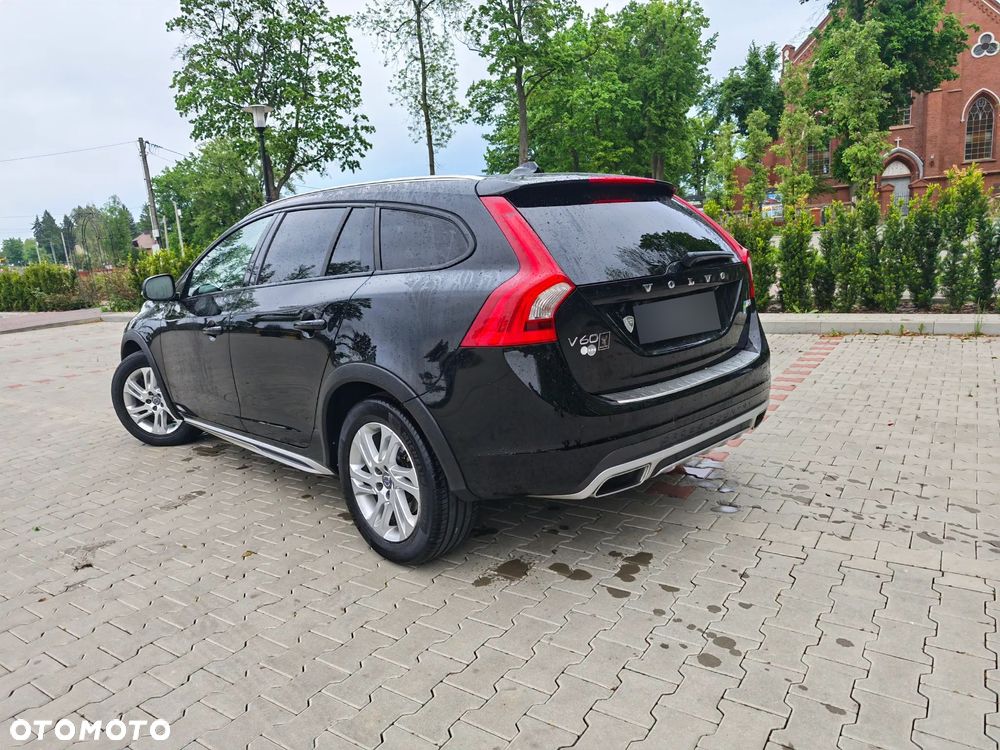 Volvo V60 Cross Country D3 Geartronic Momentum - 6