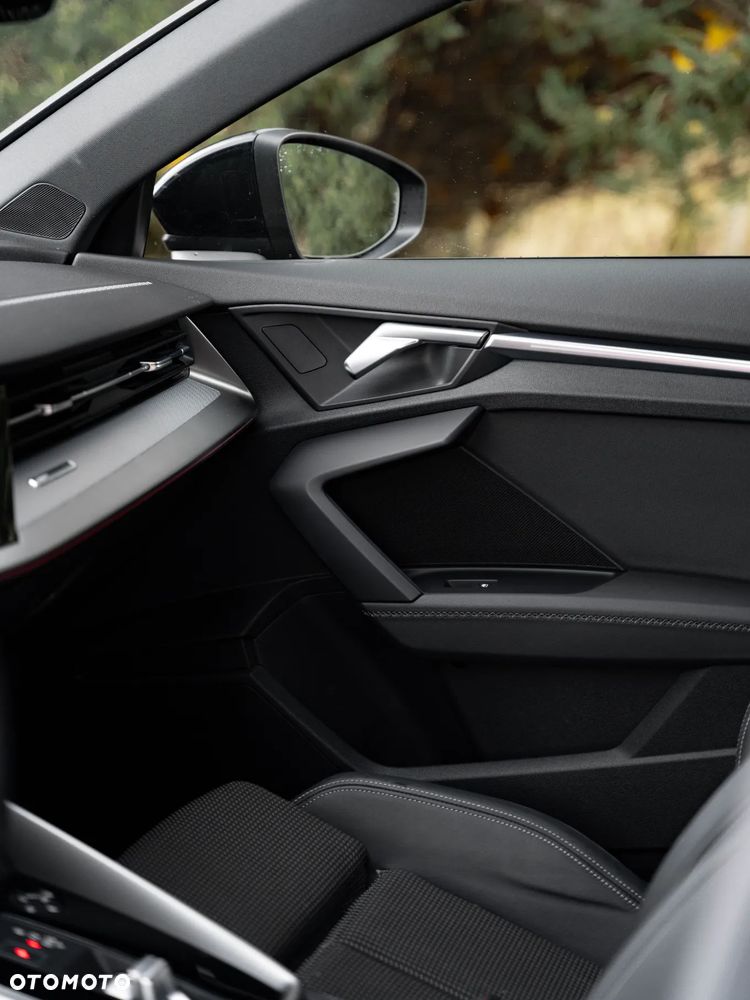 Audi A3 Sportback 35 TFSI S tronic S line - 39