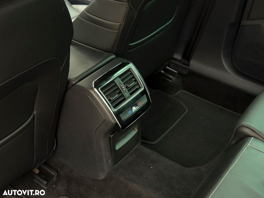 Skoda Superb 2.0 TDI 4X4 DSG Laurin & Klement - 21