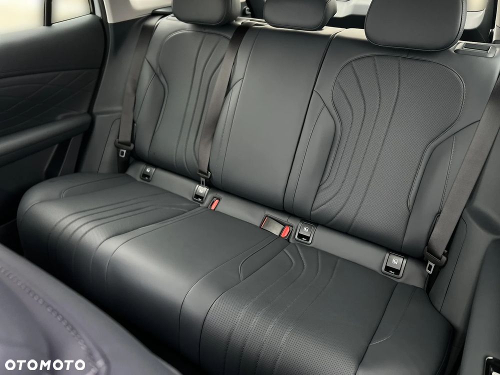 Geely Starray EM-i 1.5 PHEV Pro - 17