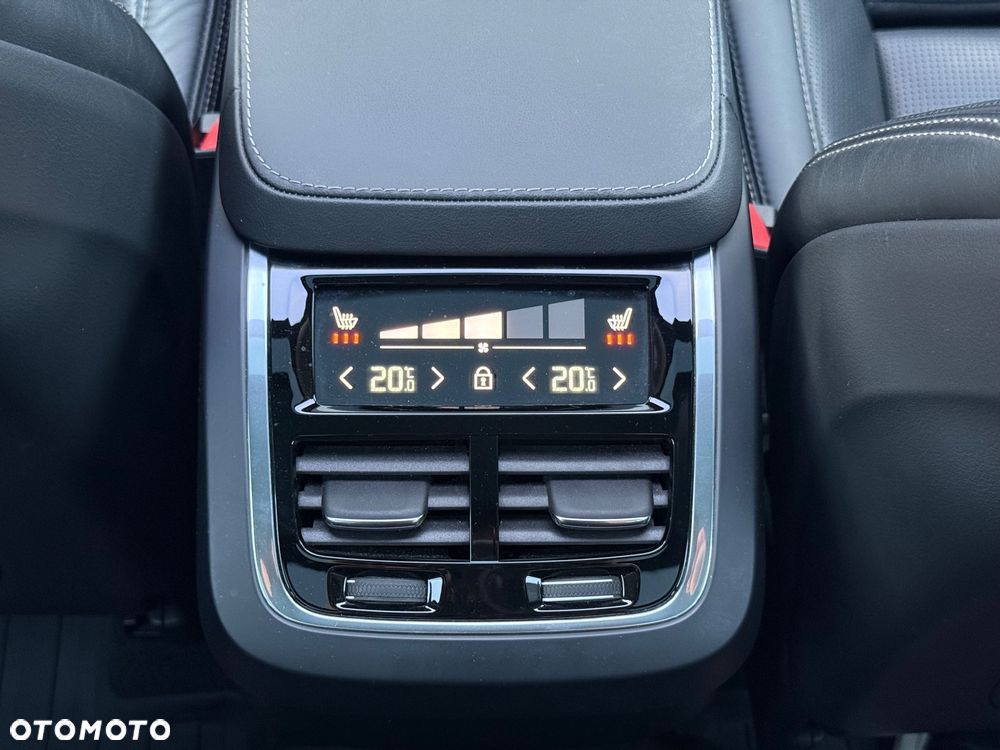 Volvo XC 90 B5 D AWD Plus Bright - 29