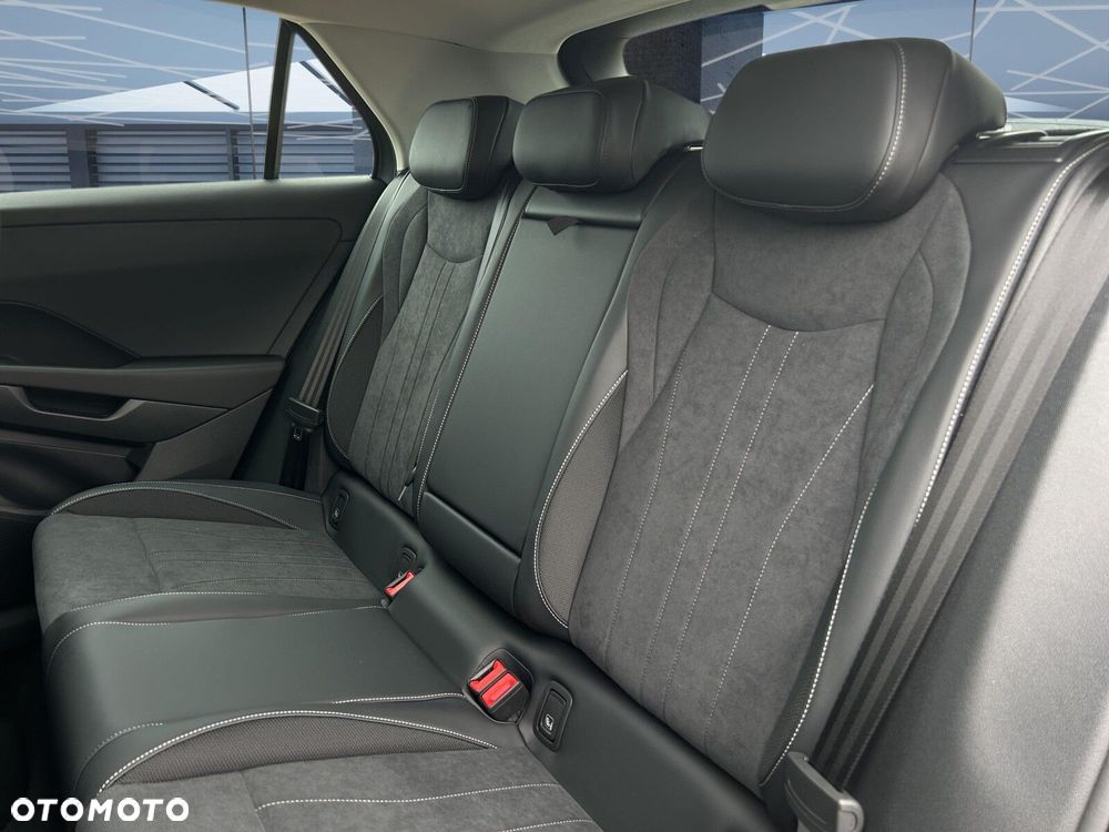 Volkswagen T-Roc 1.5 eTSI Style DSG - 8
