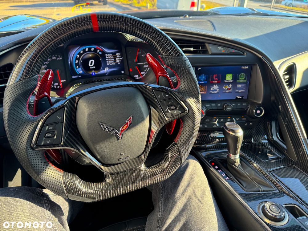 Chevrolet Corvette - 24