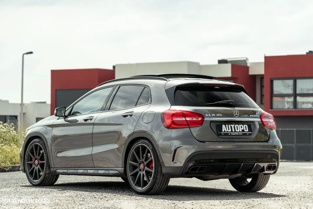 Mercedes-Benz GLA 45 AMG 4-Matic - 38