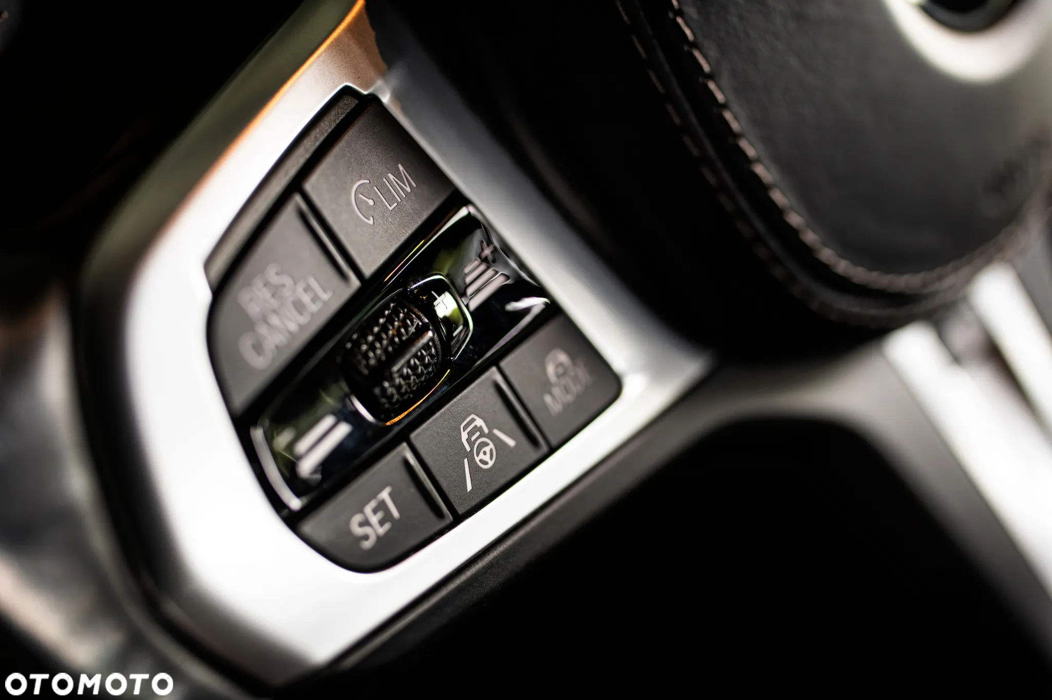 BMW X6 xDrive40i - 38