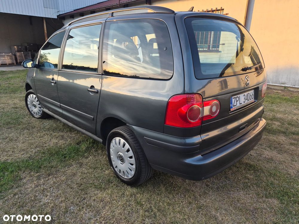Volkswagen Sharan ver-1-9-tdi - 3
