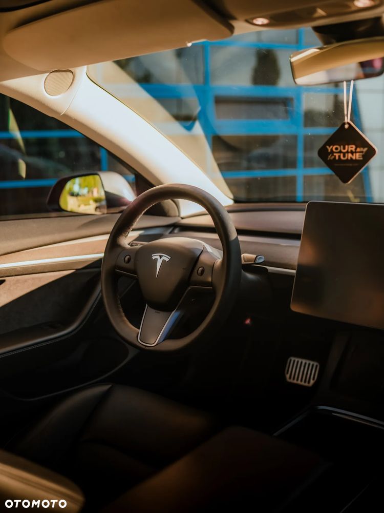 Tesla Model 3 Performance AWD - 3