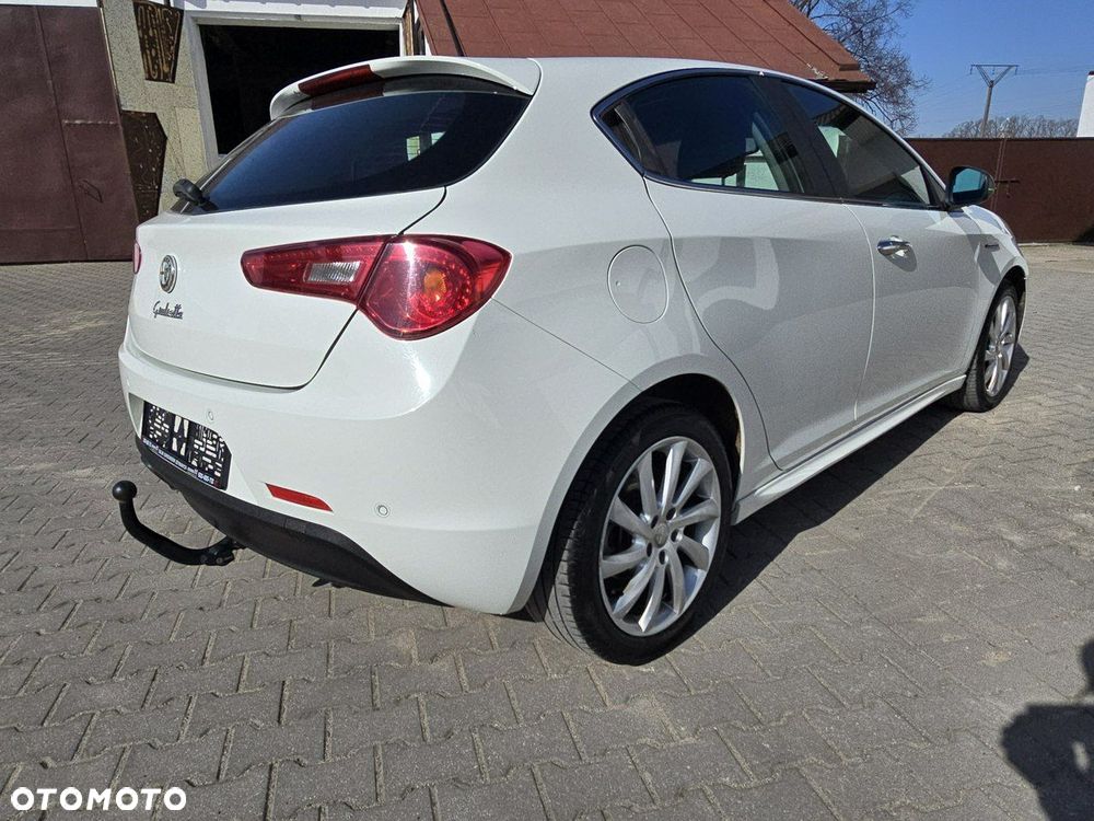 Alfa Romeo Giulietta - 8