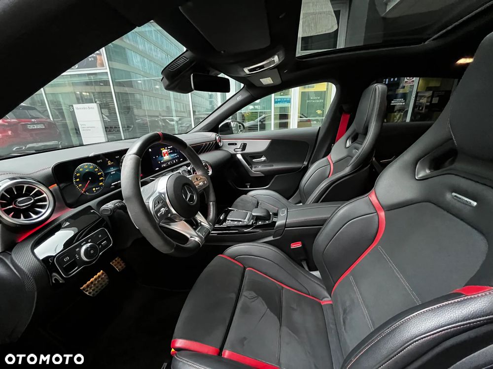 Mercedes-Benz CLA AMG 35 4-Matic 7G-DCT - 11