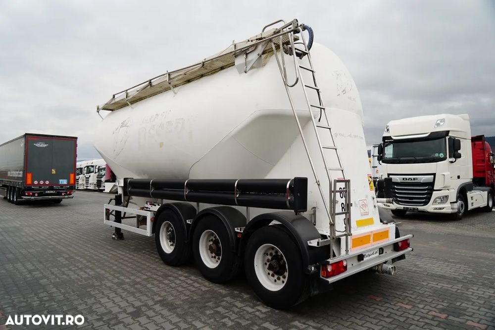 Feldbinder REMORCA CIMENT / 2 COMPARTIMENTE / 37.000 L / SILOC / PENTRU MATERIALE VRAC / JANTE DIN ALIAJ - 5