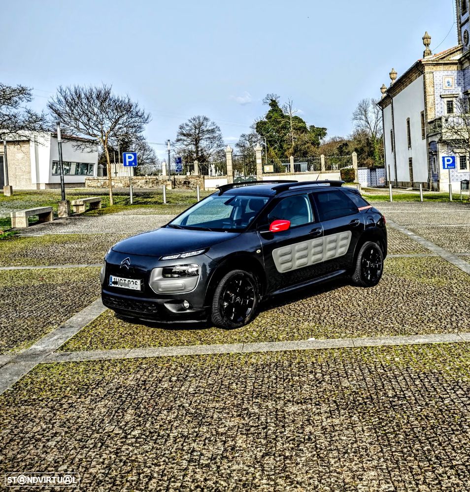 Citroën C4 Cactus 1.6 BlueHDi Shine Ed.Midnight - 25