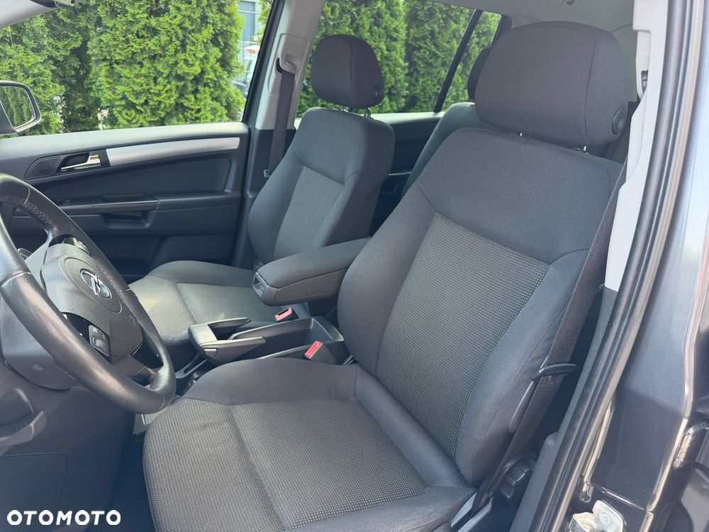Opel Zafira 1.8 Cosmo EU5 - 13