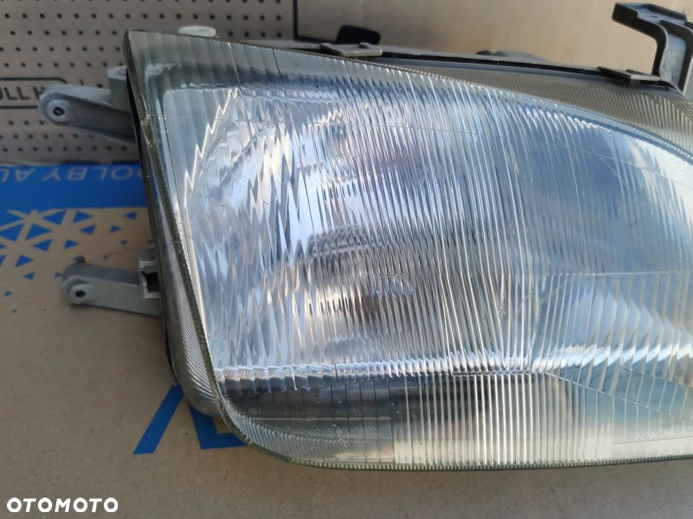 Suzuki Swift Subaru Justy Lampa prawy przód przednia prawa Valeo - 3
