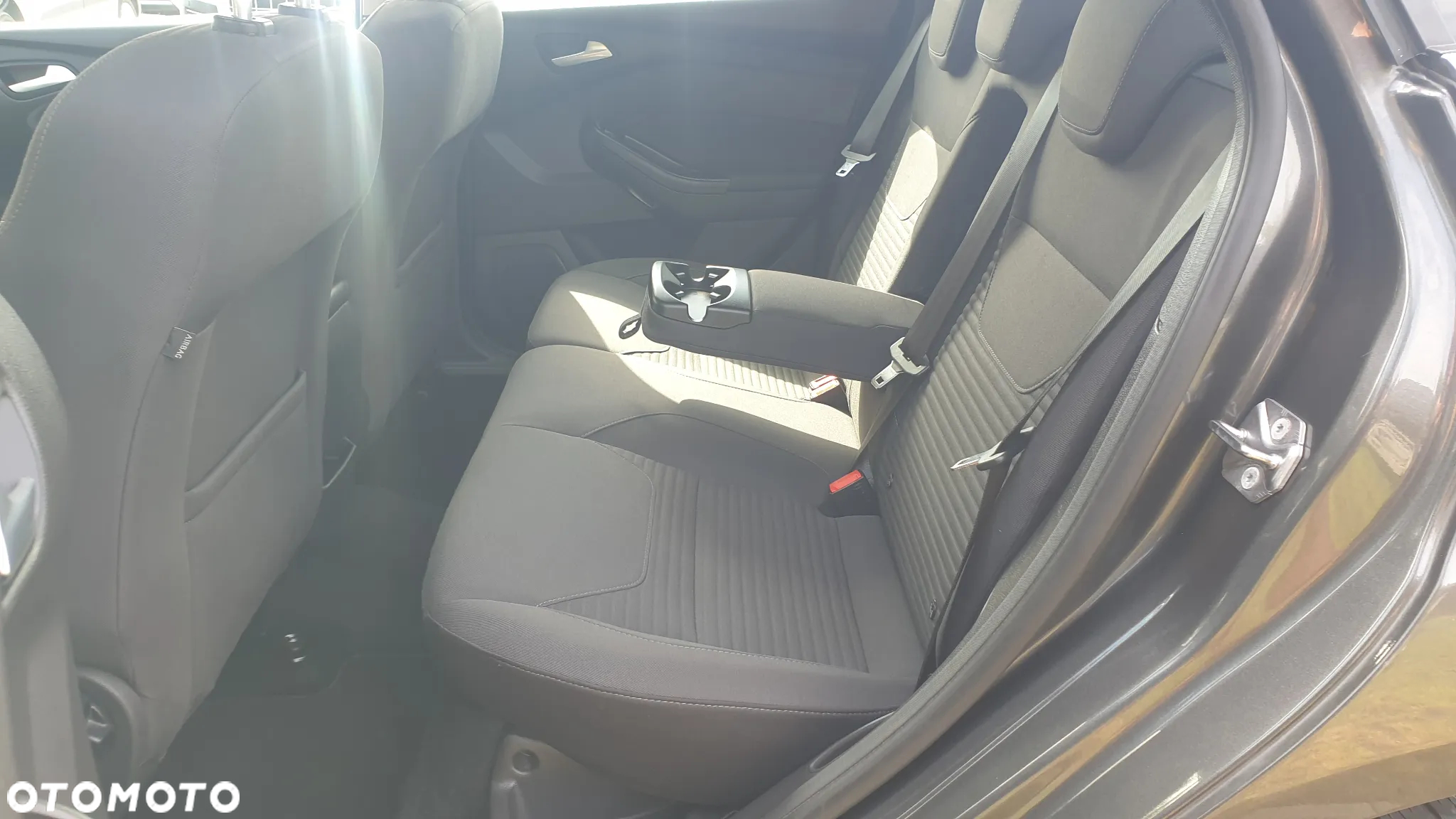 Ford Focus 1.0 EcoBoost Titanium - 10