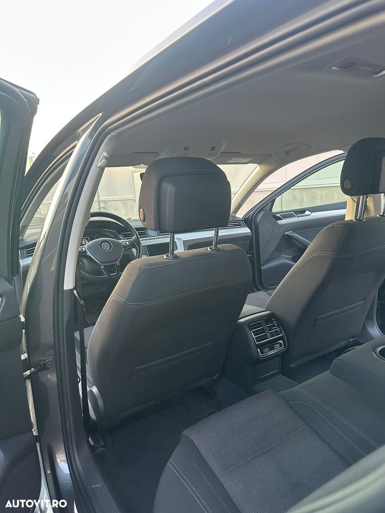 Volkswagen Passat 1.4 TSI BlueMotion Technology DSG Comfortline - 9