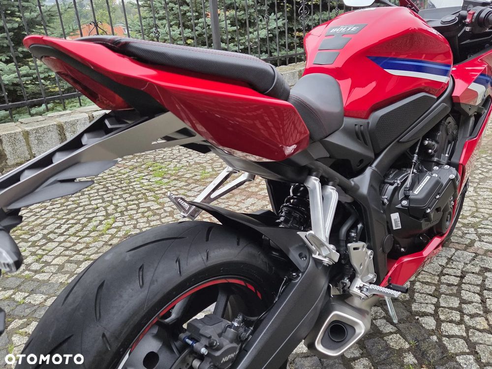 Honda CBR - 33