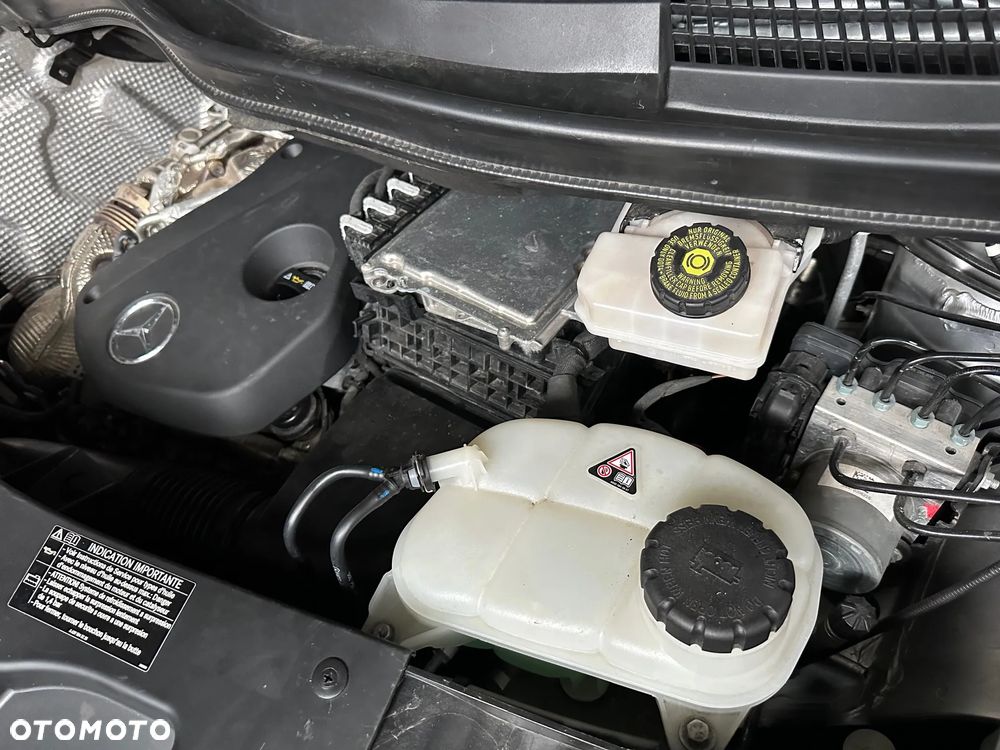Mercedes-Benz VITO - 25