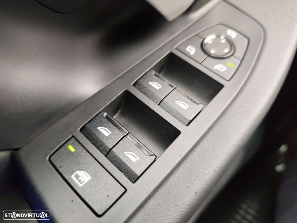 BMW 520 d Pack Desportivo M - 24