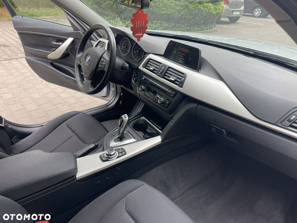 BMW Seria 3 - 28