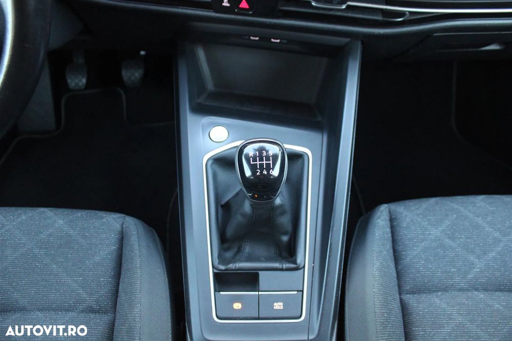 Volkswagen Golf - 17