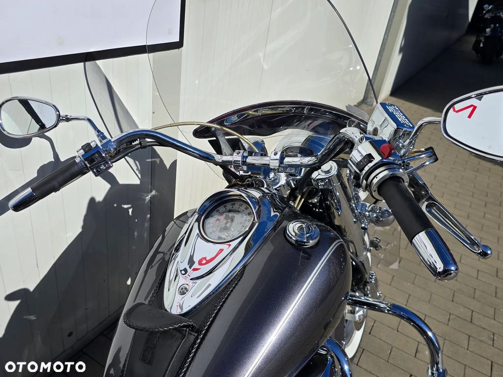 Yamaha Road Star - 6