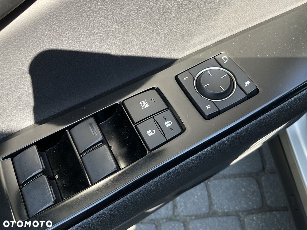 Lexus UX 200 GPF F Sport Design 2WD - 17