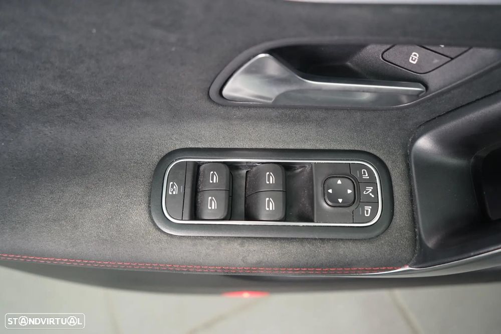 Mercedes-Benz CLA 250 e AMG Line - 20