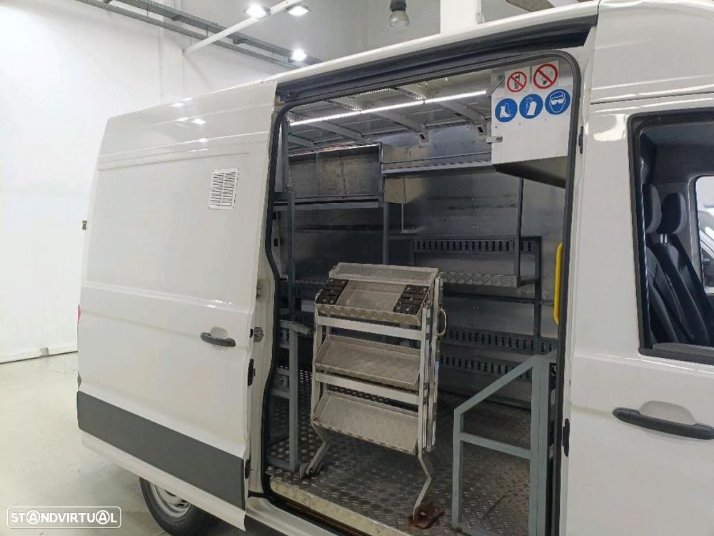 VW Crafter 2.0 TDI MWB HRF F (c/iva) - 8