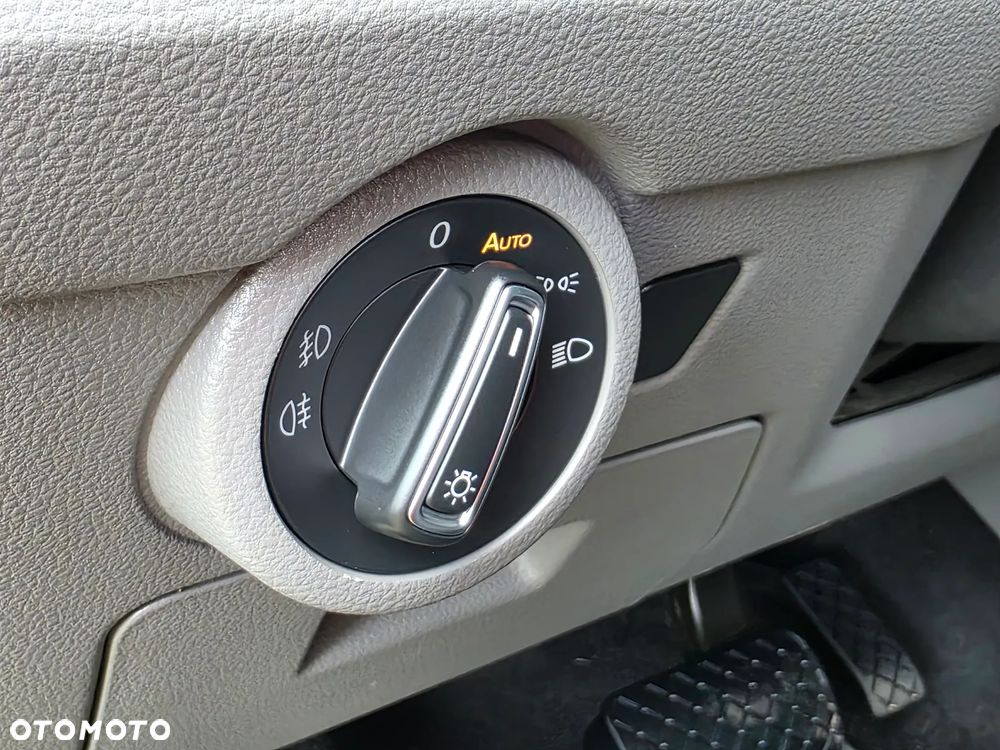 Volkswagen Caravelle 6.1 2.0 TDI L2 Comfortline DSG - 30