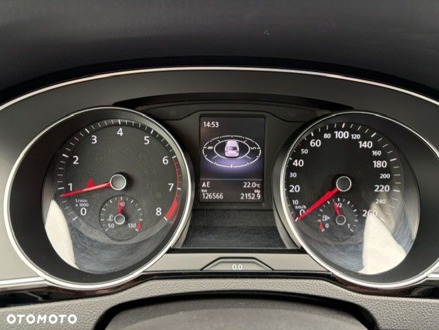 Volkswagen Passat 1.8 TSI BMT Comfortline - 2