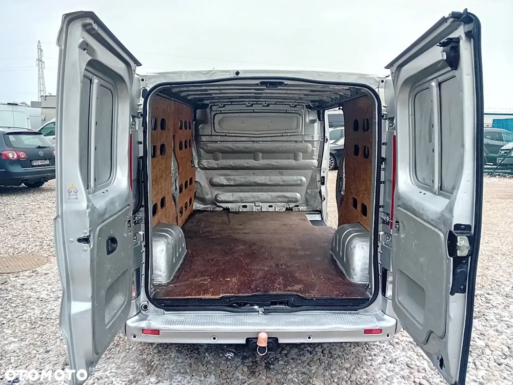 Opel Vivaro - 9