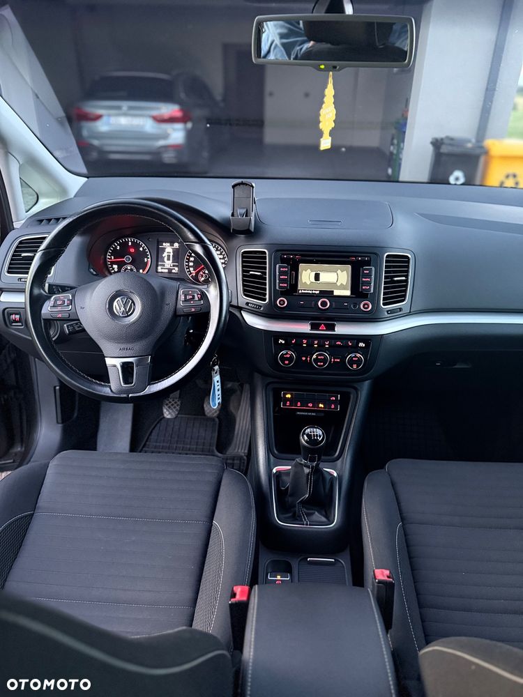 Volkswagen Sharan 2.0 TDI 4MOTION BlueMotion Technology Cup - 15