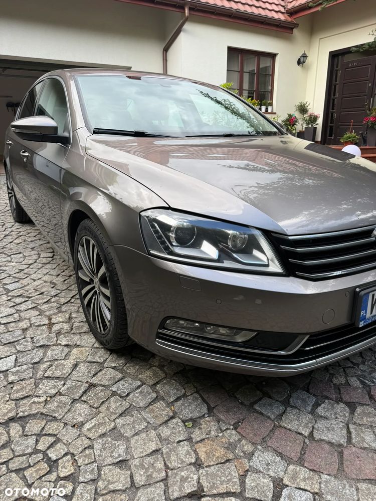 Volkswagen Passat 2.0 TDI 4Mot Highline DSG - 8