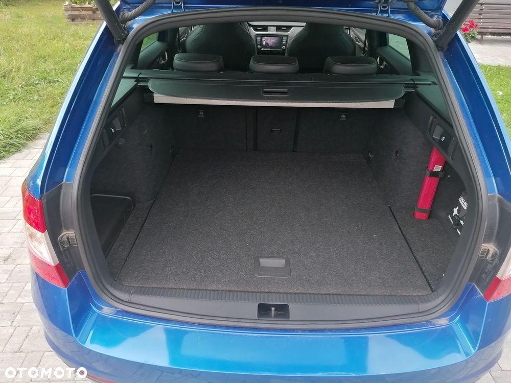 Skoda Octavia 2.0 TDI (Green tec) DSG RS - 20