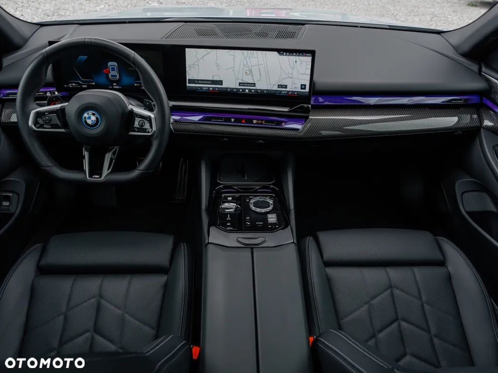 BMW Seria 5 530e xDrive - 13