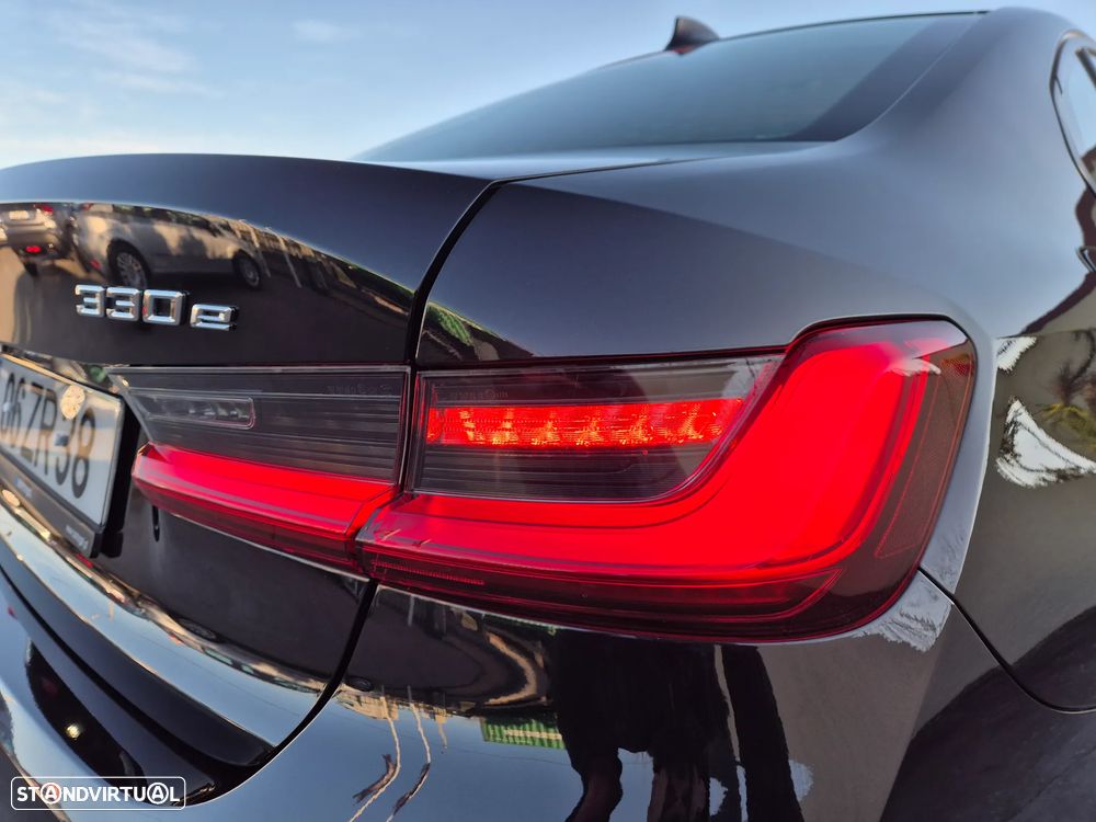 BMW 330 e Auto - 20