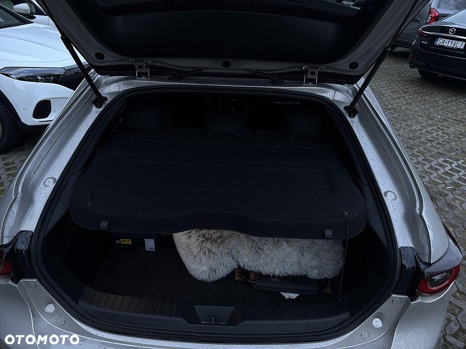 Mazda 3 e-SKYACTIV-X 186 M HYBRID HOMURA - 24