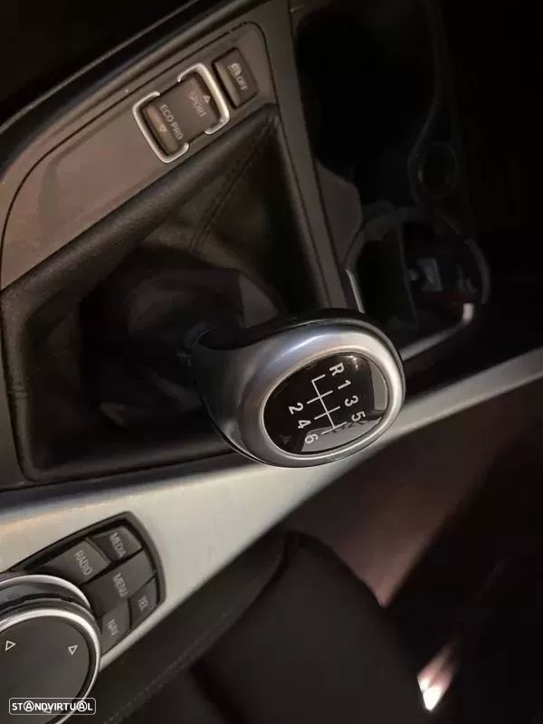 BMW 116 d Line Sport — fotografia 28
