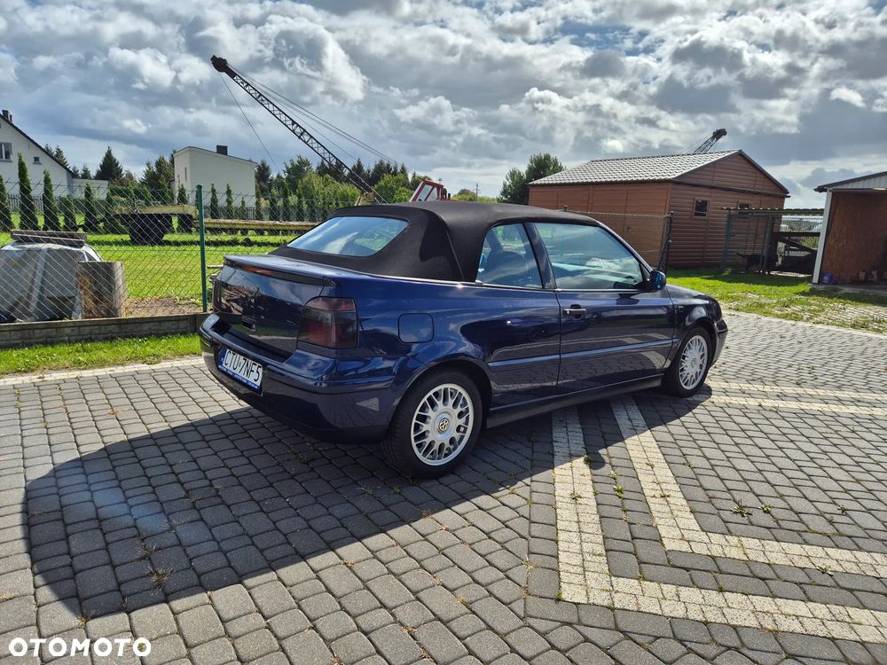 Volkswagen Golf - 5