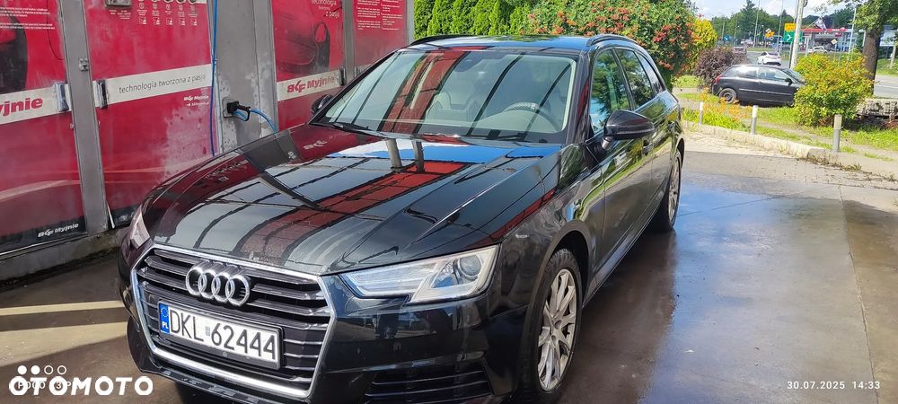 Audi A4 - 1