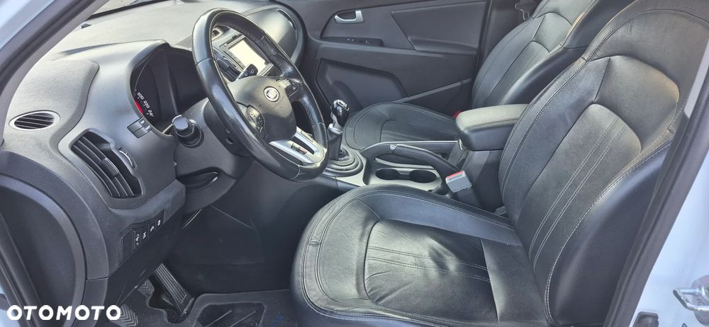 Kia Sportage - 11