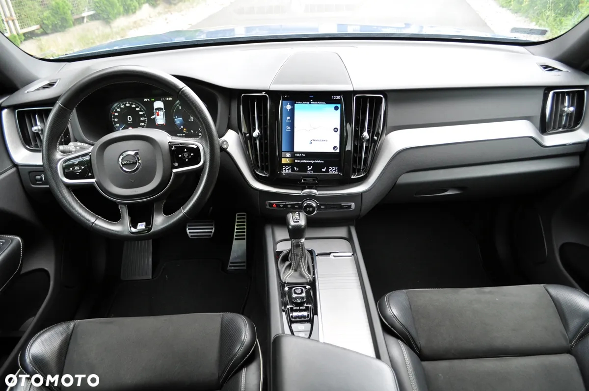 Volvo XC 60 D5 SCR AWD R-Design - 16